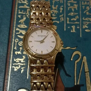 Wittnauer  ladies watch